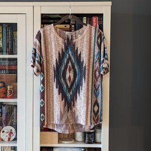 Southwestern Top // Dolman Short Sleeves // Size Small